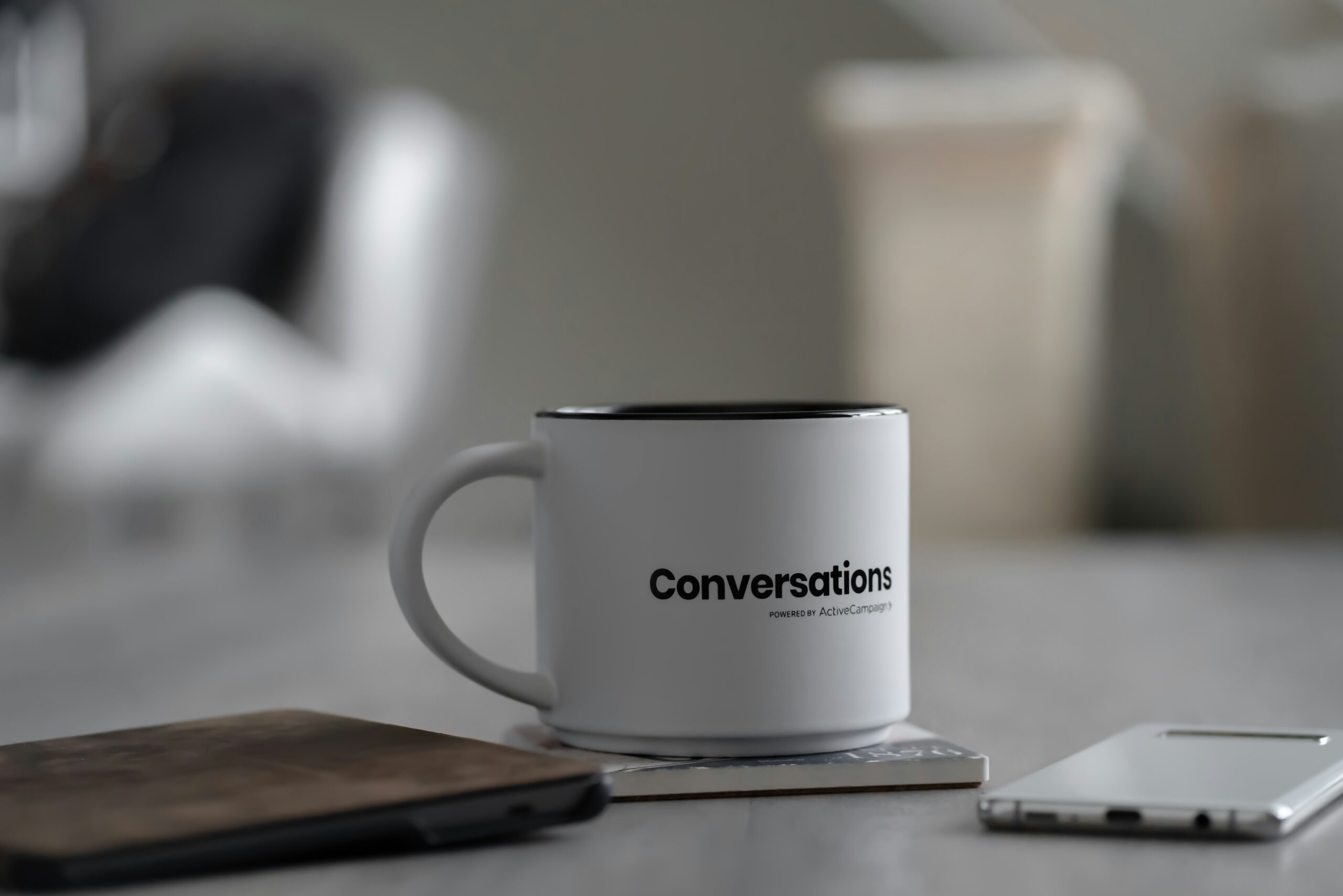 fotografía decorativa de una taza que pone conversaciones